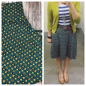 ♦️2/$30 Azure LuLaRoe A-line Skirt / Top